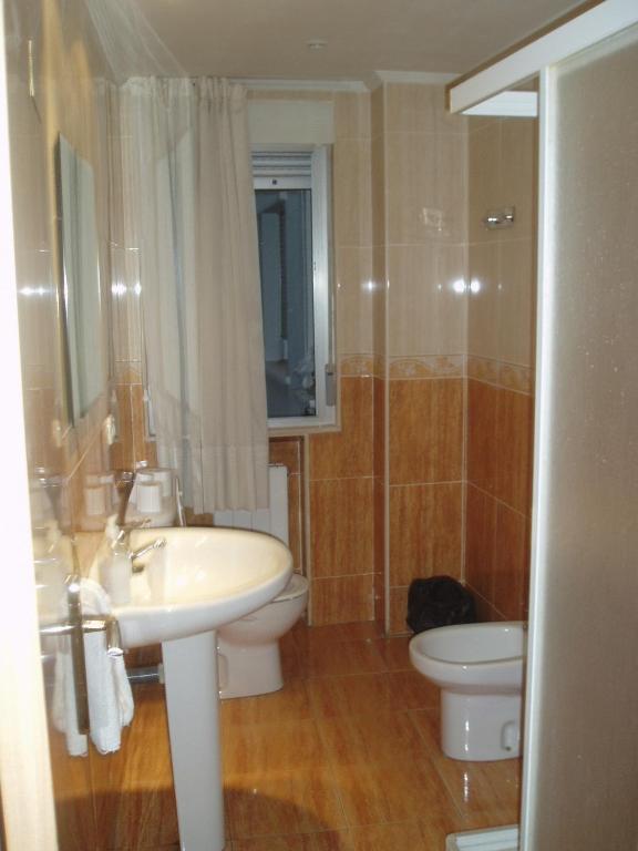 Chambre Simple avec Salle de Bains Commune