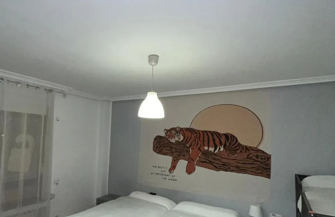 Roomin Hostel-1
