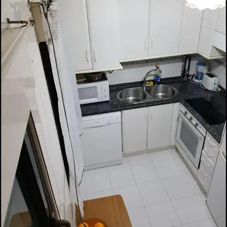 Private Room With Shared Bathroom-2