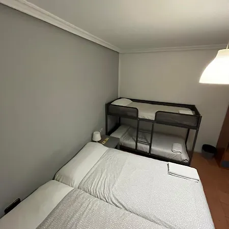 Roomin Hostel-3